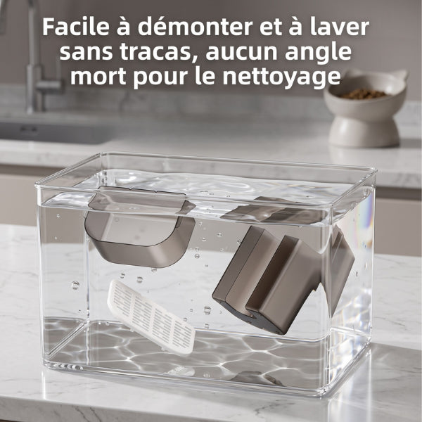 Distributeur à eau pour chat entièrement démontable facilitant un nettoyage rapide pour sa santé
