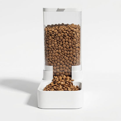 Distributeur croquettes chat gravitaire manuel transparent pratique repas quotidien autonome 2 kg