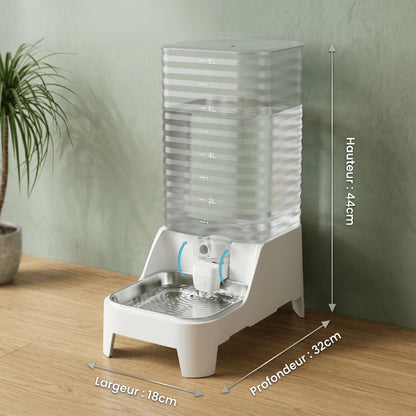 Distributeur eau chat dimensions compactes avec réservoir gradué transparent