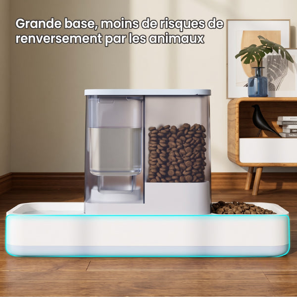 Distributeur eau et croquettes pour chat avec base large limitant efficacement les renversements