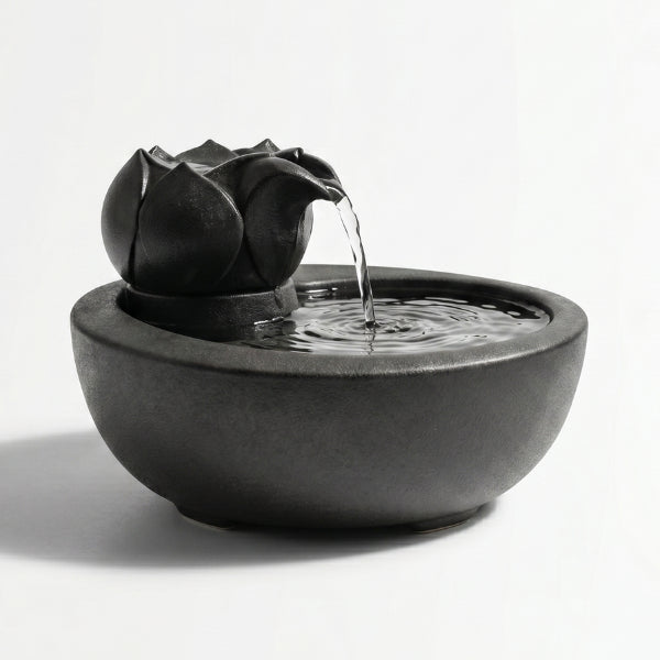 Fontaine à eau pour chat céramique lotus design zen apaisante et silencieuse anti stress