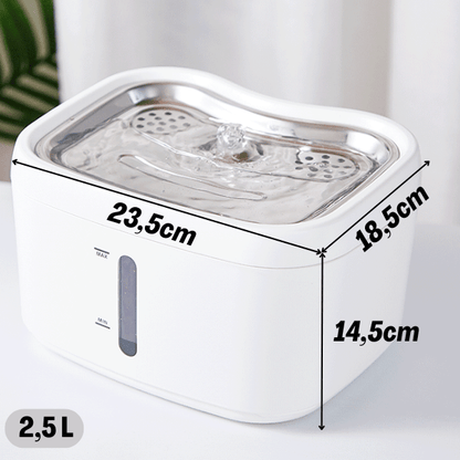 Fontaine à eau pour chat taille compacte dimensions connectée 2.5 L AquaTech™