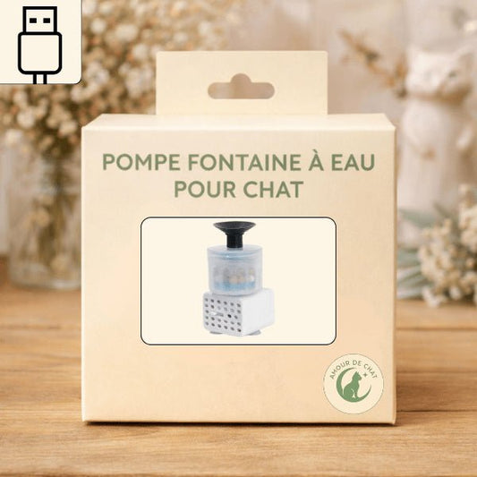 Pompe fontaine eau chat présentée dans son emballage d’origine