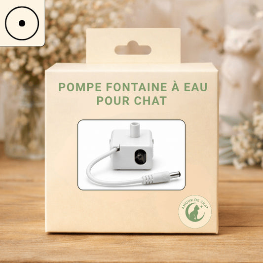 Pompe fontaine eau chat de remplacement présentée dans son emballage